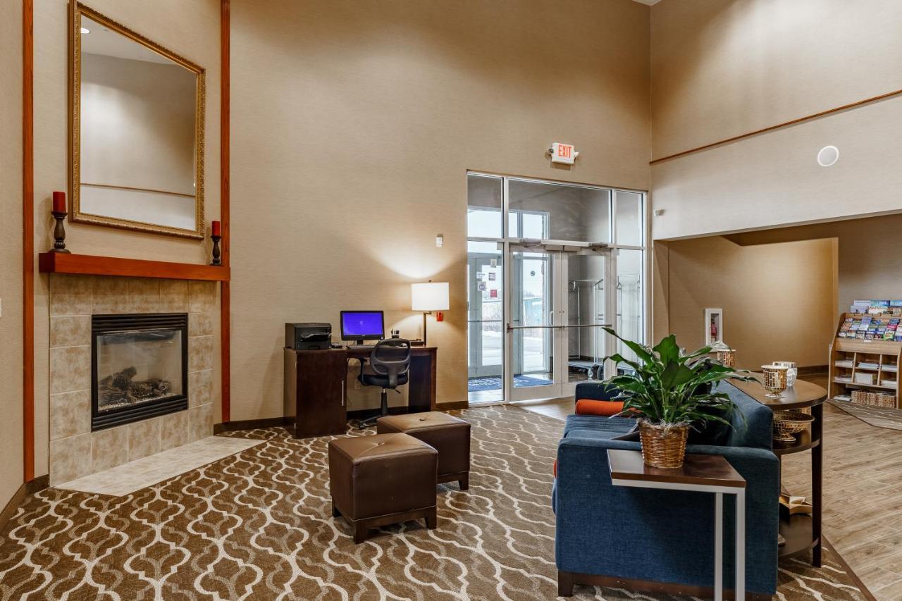 Cobblestone Suites - Ripon Extérieur photo