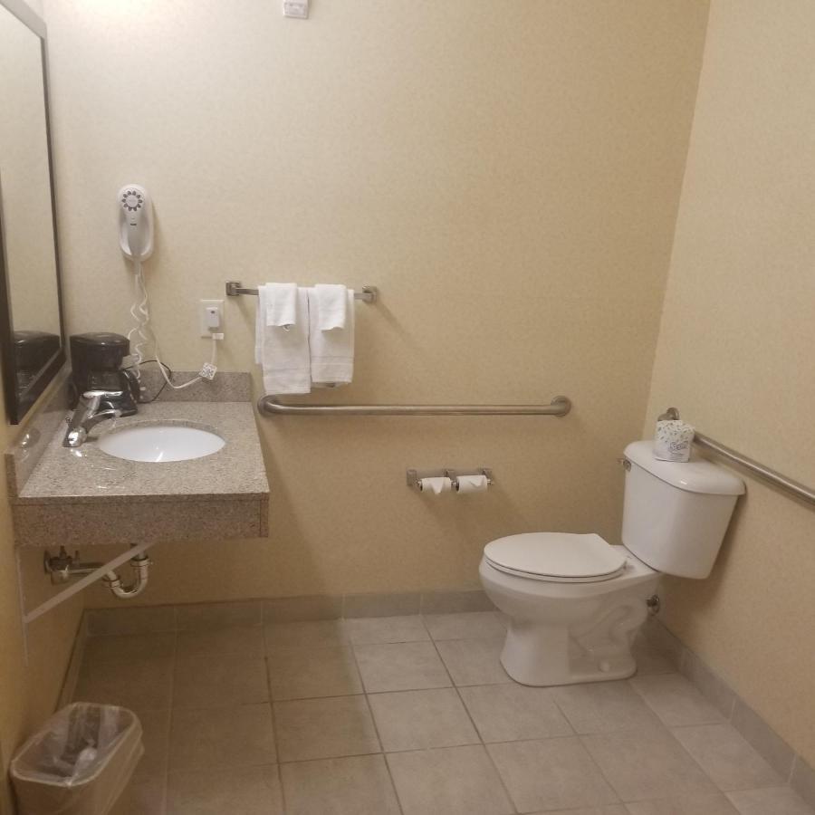 Cobblestone Suites - Ripon Extérieur photo